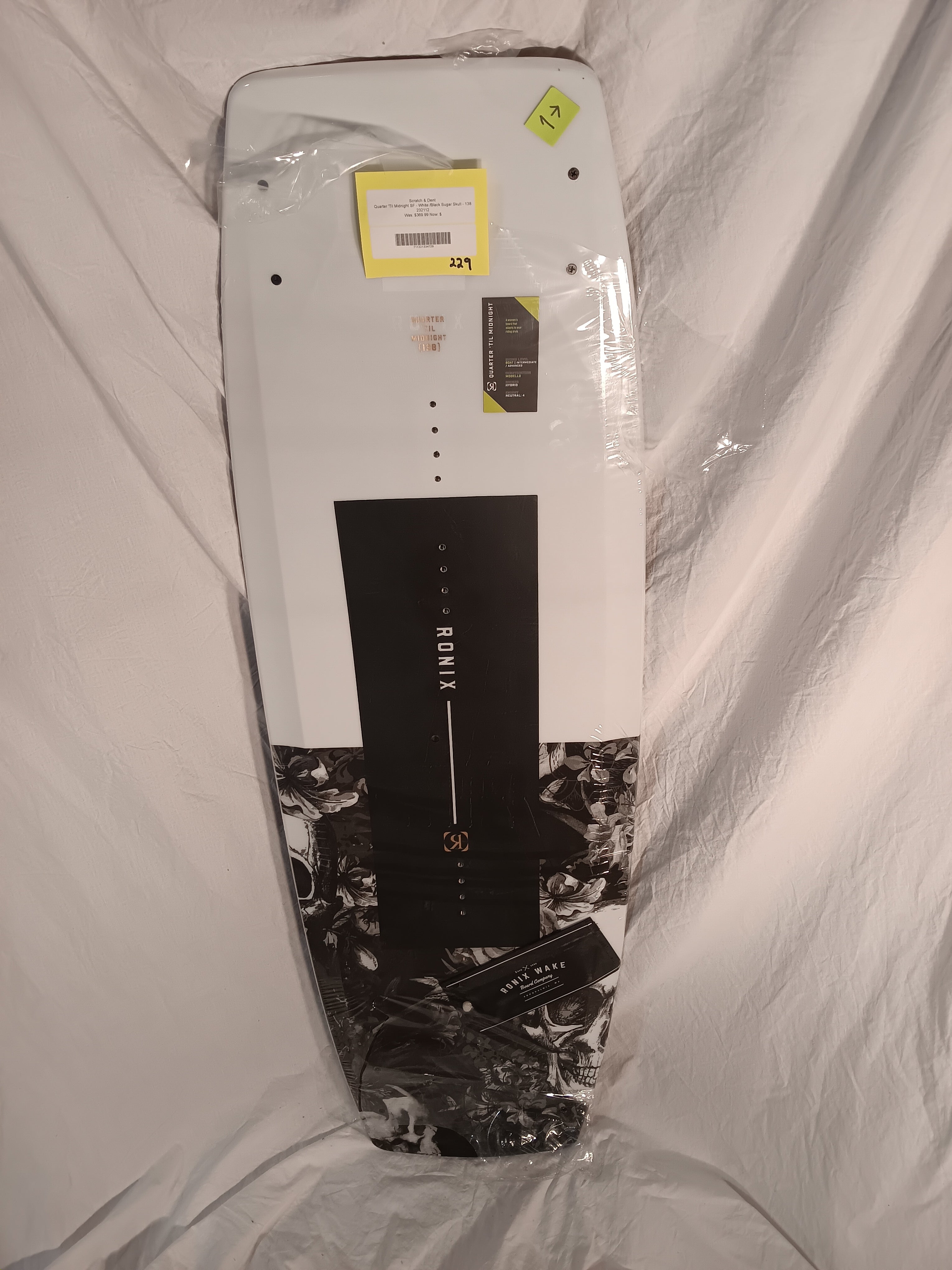 Quarter 'Til Midnight SF - White /Black Sugar Skull - 138 - Scratch N Dent SD229