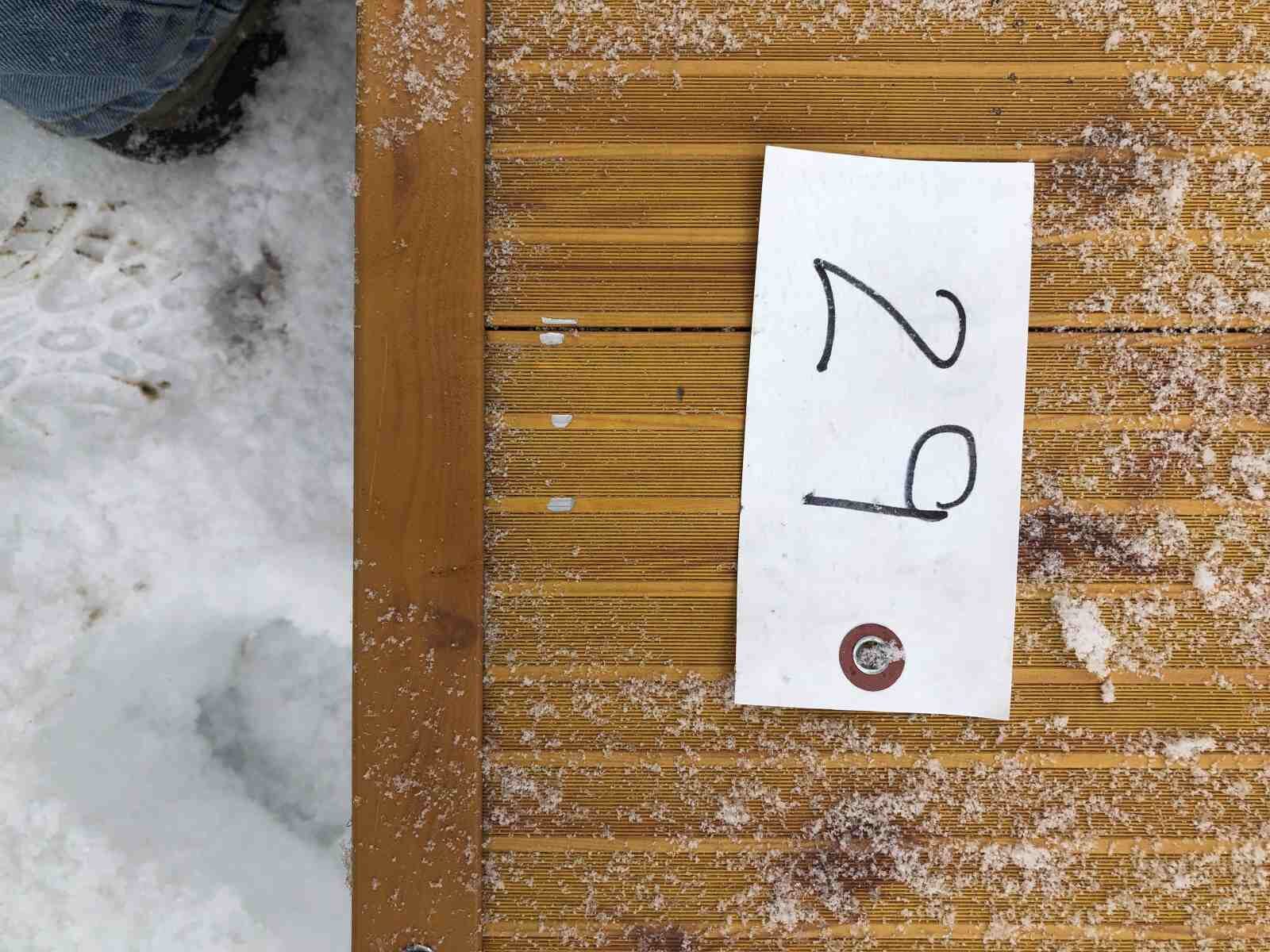 510-66004-00 8x8 Knotty Pine 4 hole