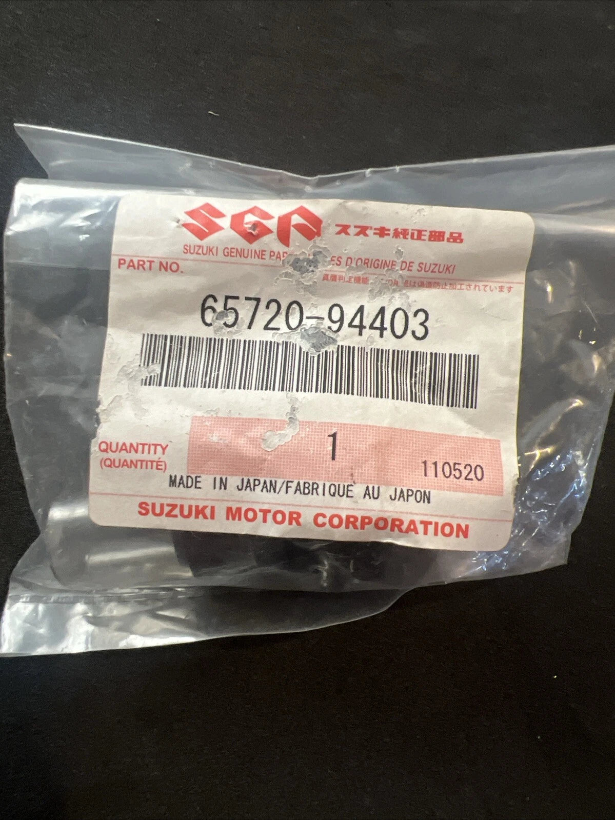 Suzuki 65720‑94403 fuel plug quick‑connect OEM marine fuel connector Bag Front