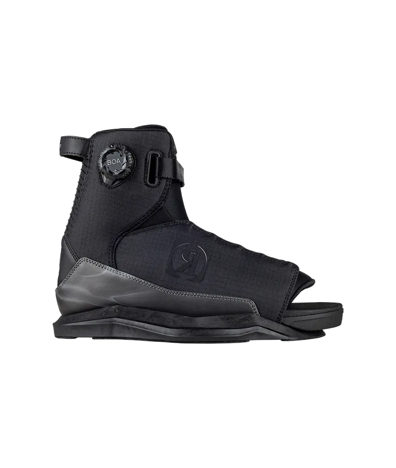 Ronix District wakeboard package with Anthem BOA boots for intermediate and advanced boat riders Boots
