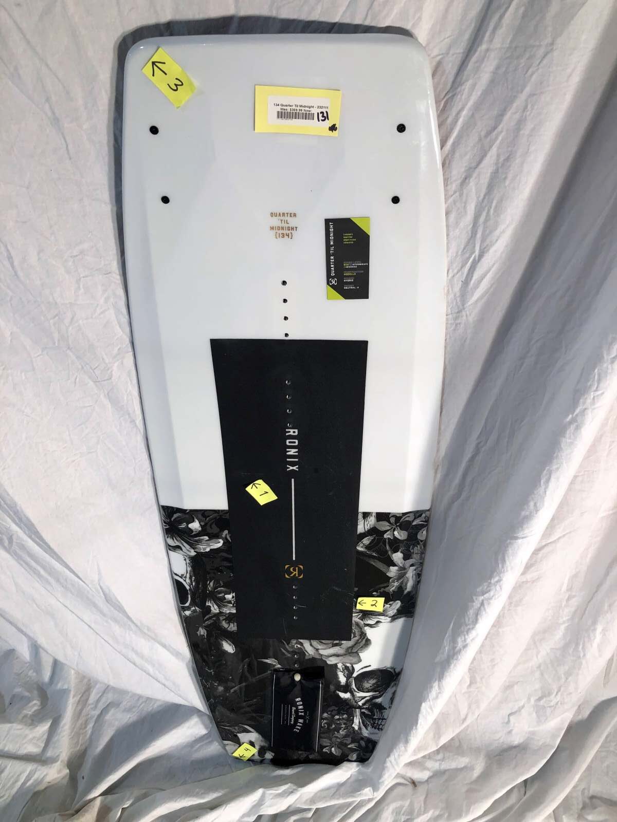 Quarter 'Til Midnight SF - White /Black Sugar Skull - 134