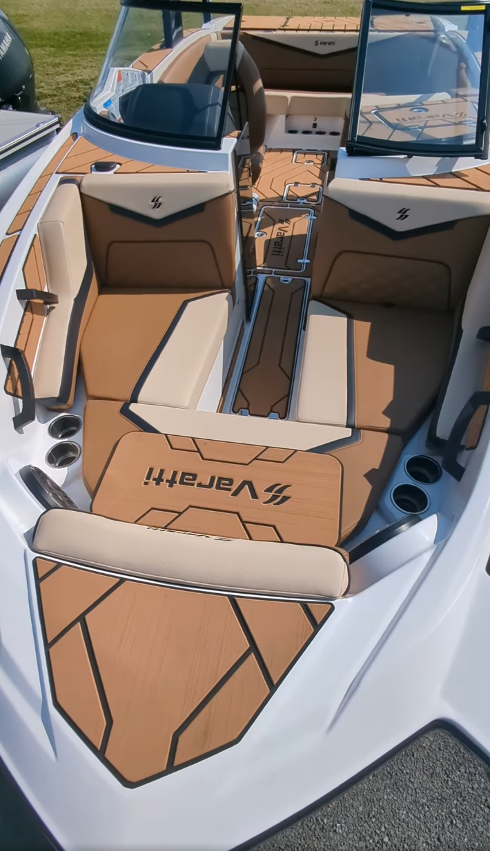 2025 Varatti Z2373 – NEW • Joystick Thruster • Loaded w/ Premium Options • Only $139,900