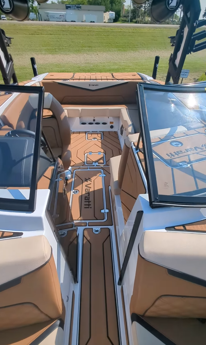 2025 Varatti Z2373 – NEW • Joystick Thruster • Loaded w/ Premium Options • Only $139,900