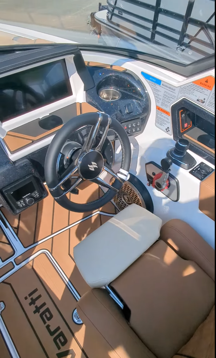 2025 Varatti Z2373 – NEW • Joystick Thruster • Loaded w/ Premium Options • Only $139,900