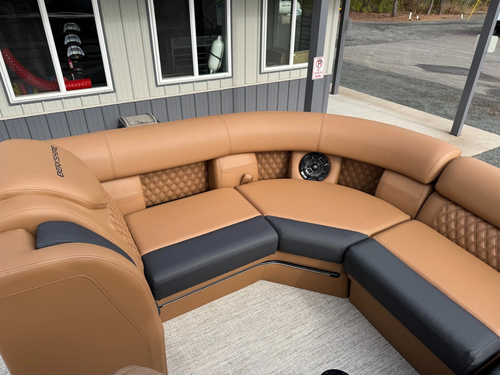 Berkshire 23RFX STS Rear Corner