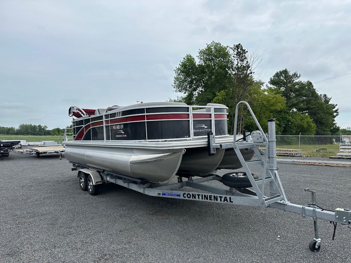 Bennington Pontoon