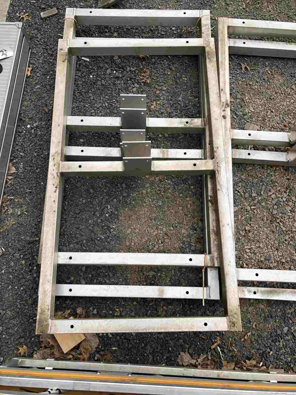 Pontoon Big Rack Shoreline Pontoon Rack (4)